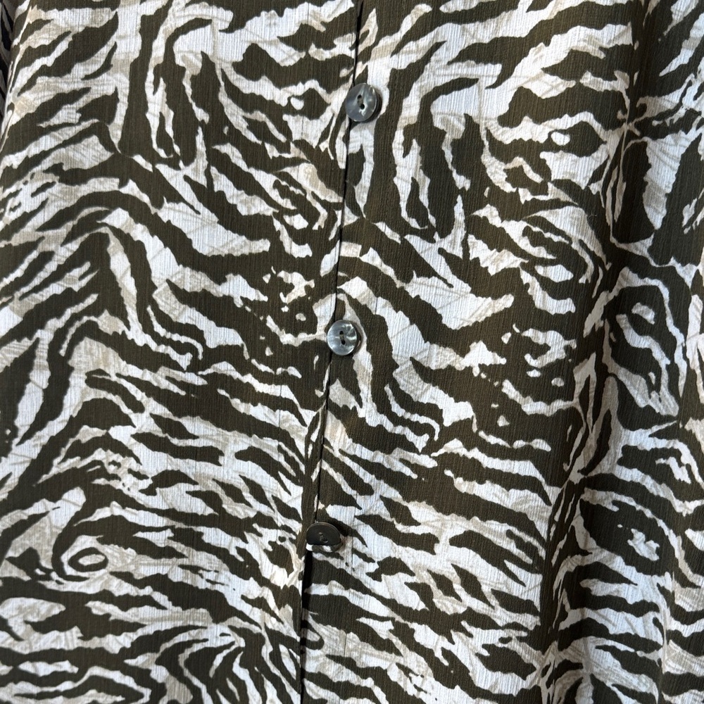 Karen Scott Zebra Print Women's Top Button Front size Medium - Picture 6 of 12